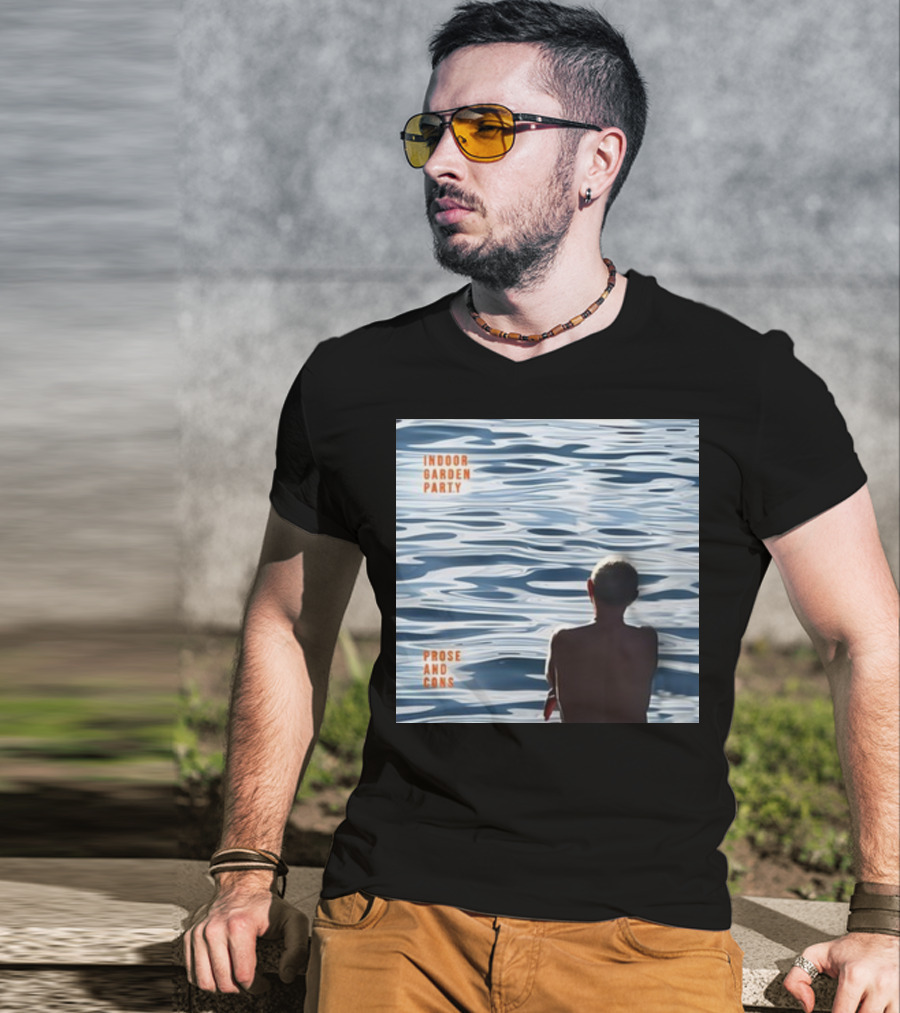 Russell Crowe Indoor Garden Party Prose And Cons Water Reflection T-Shirt