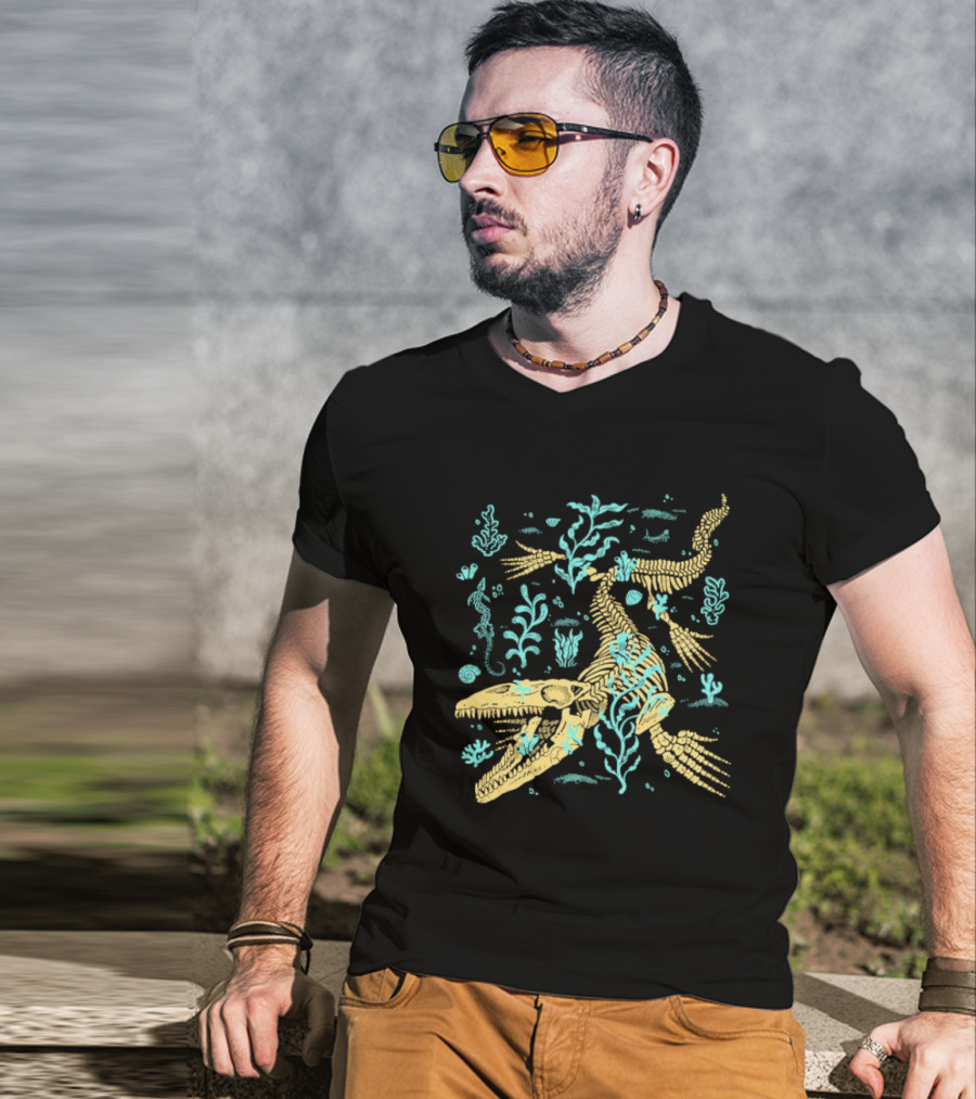 Mosasaurus Fossils Fitas Underwater Skeleton And Seaweed Scene T-Shirt