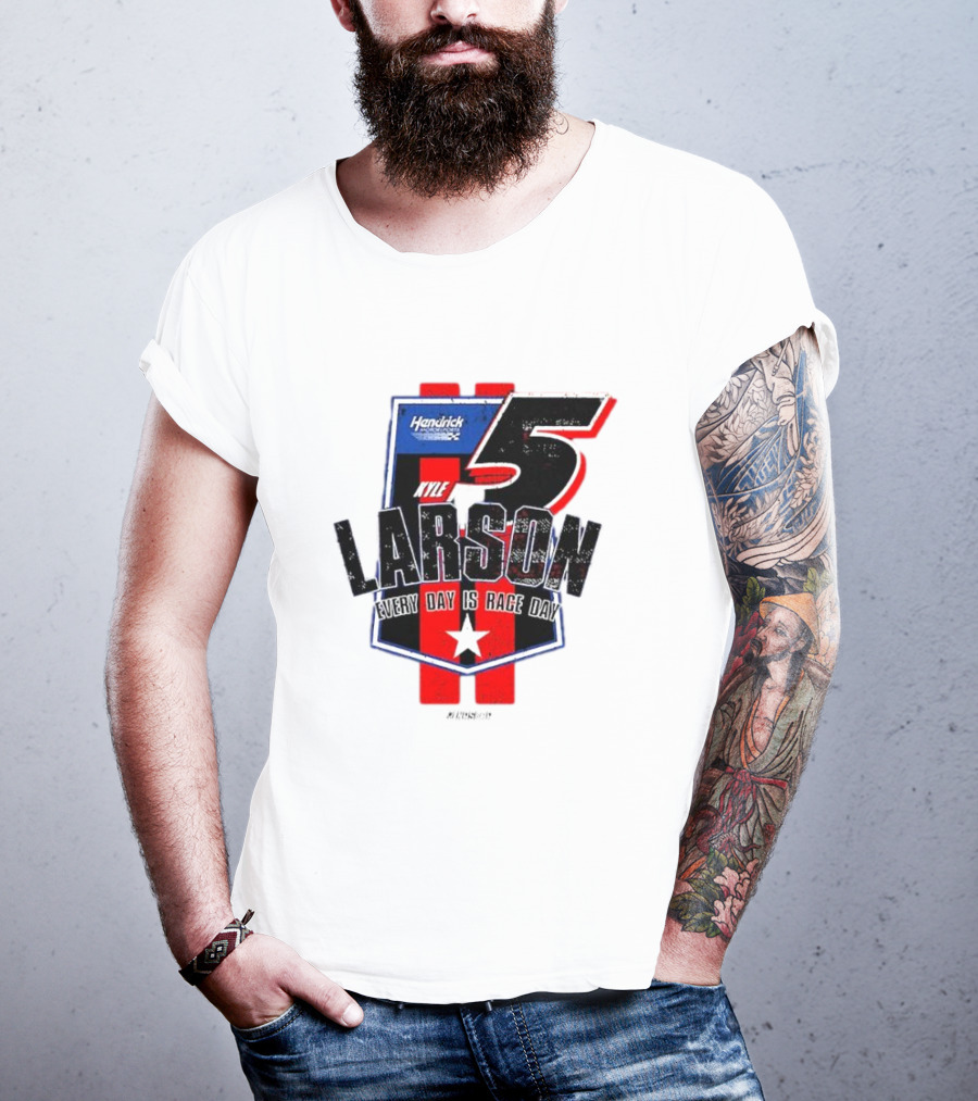 Kyle Larson Hendrick Motorsports Number 5 Every Day Is Race Day Flag T-Shirt