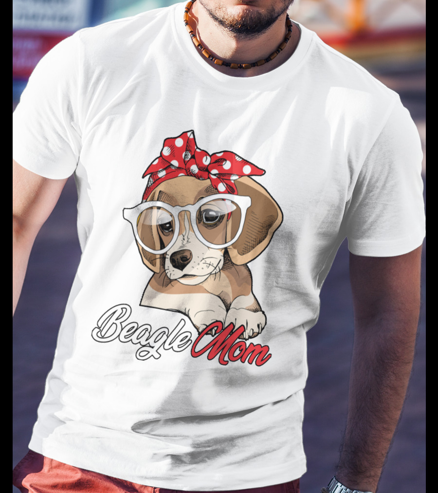 Beagle Mom Cute Beagle Dog With Glasses And Red Polka Dot Bandana T-Shirt