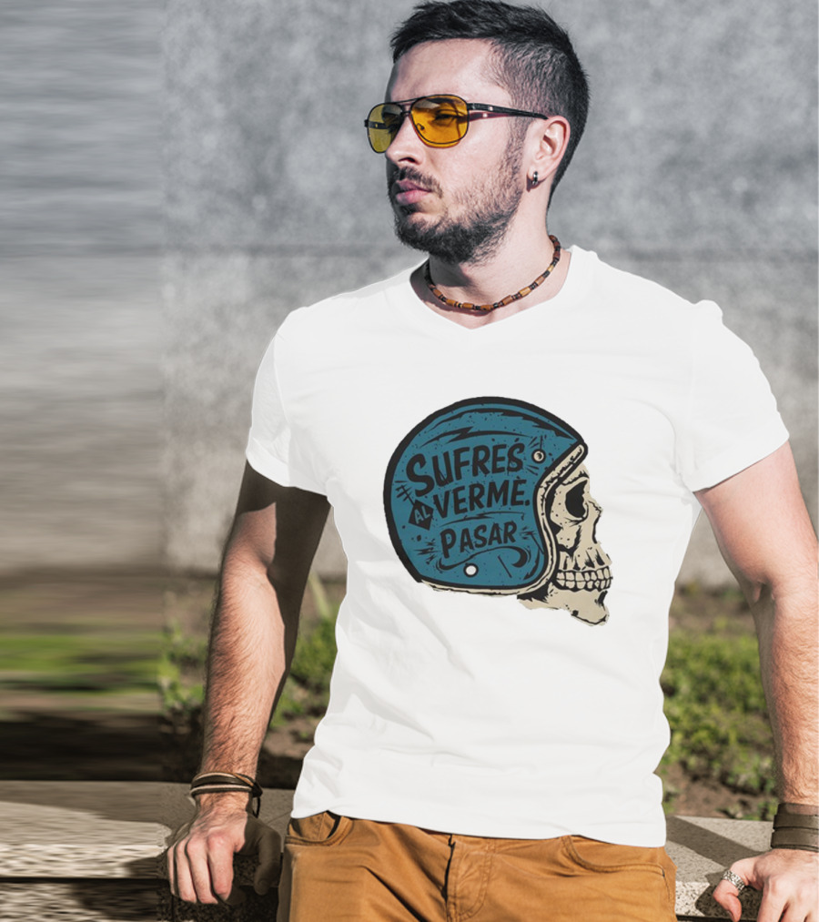 Sufres Al Verme Pasar Skull Helmet Cartoon Character T-Shirt