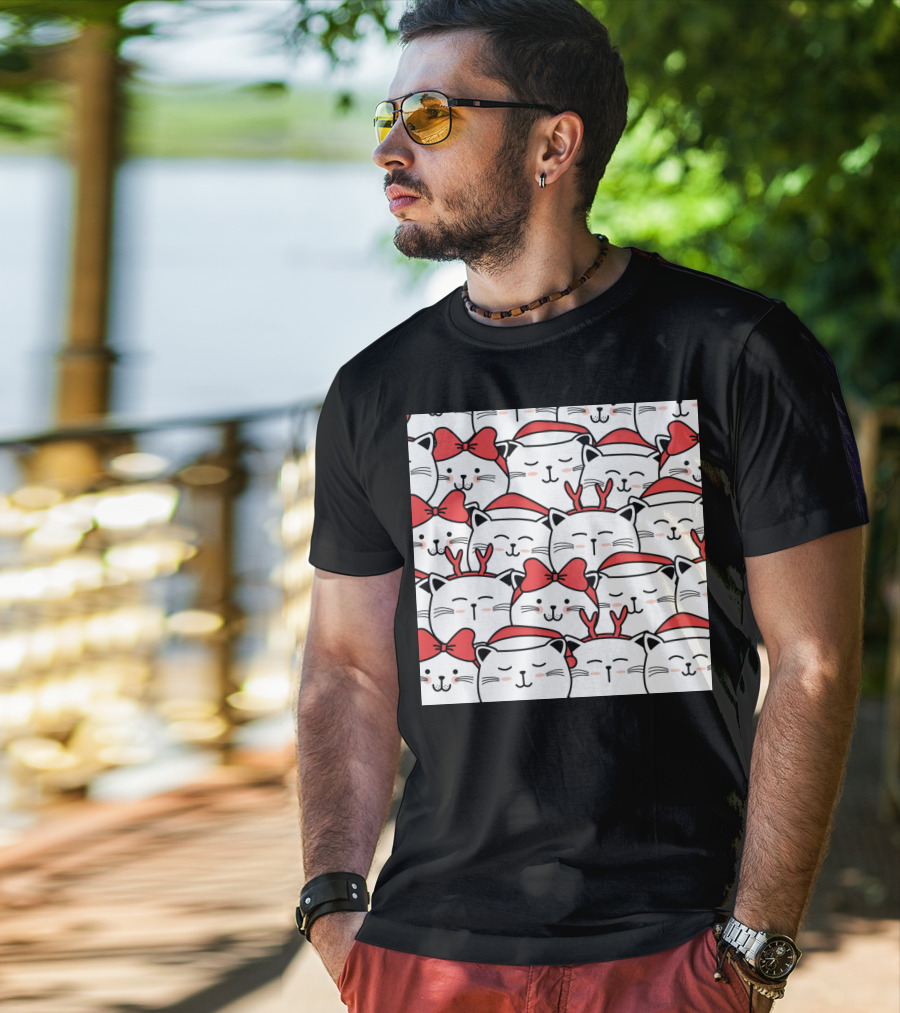 Cute Cat Christmas Santa Hats And Red Bows T-Shirt