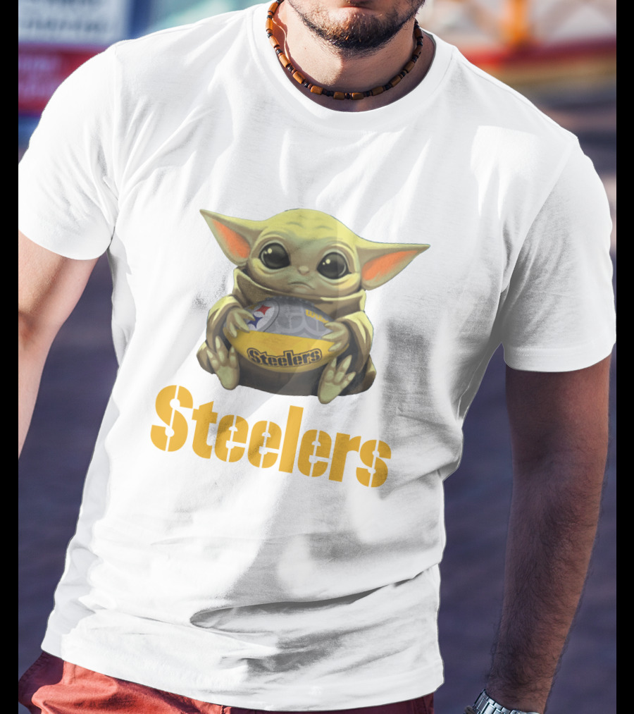 Baby Yoda Hug Steelers Football Team T-Shirt