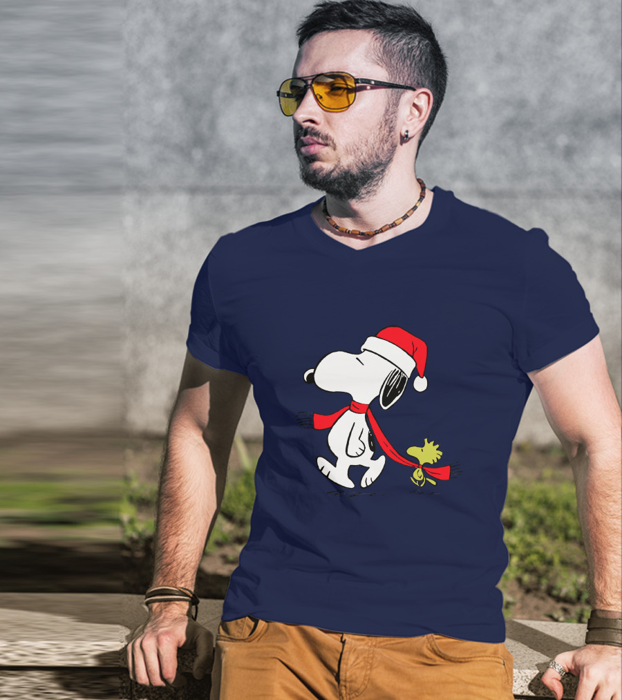 Snoopy Santa Hat And Woodstock Christmas Peanuts Scarf T-Shirt