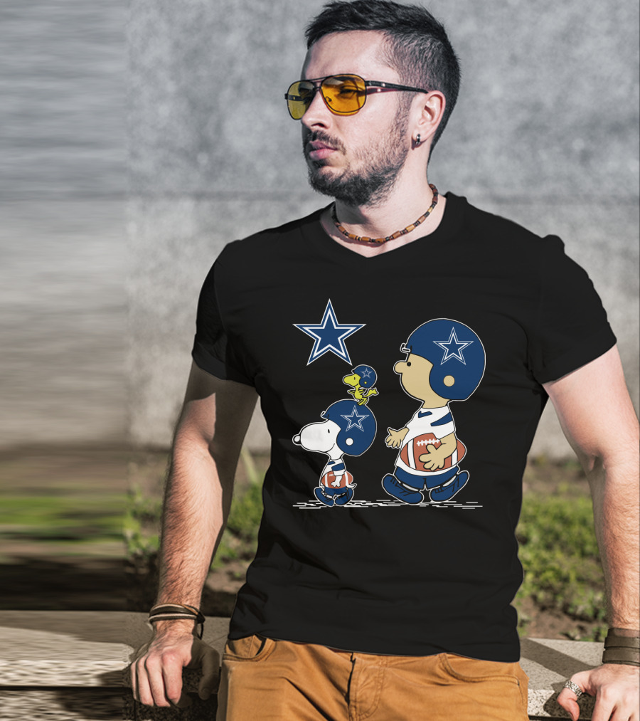 Dallas Cowboys Christmas Peanuts Cute Football Characters T-Shirt