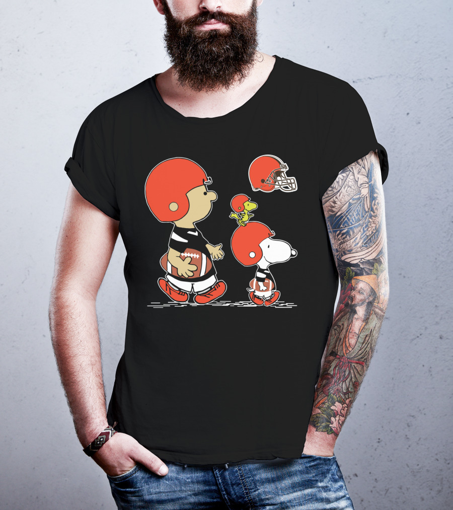Christmas Peanuts Cute Football Snoopy Charlie Brown Cleveland Browns T-Shirt
