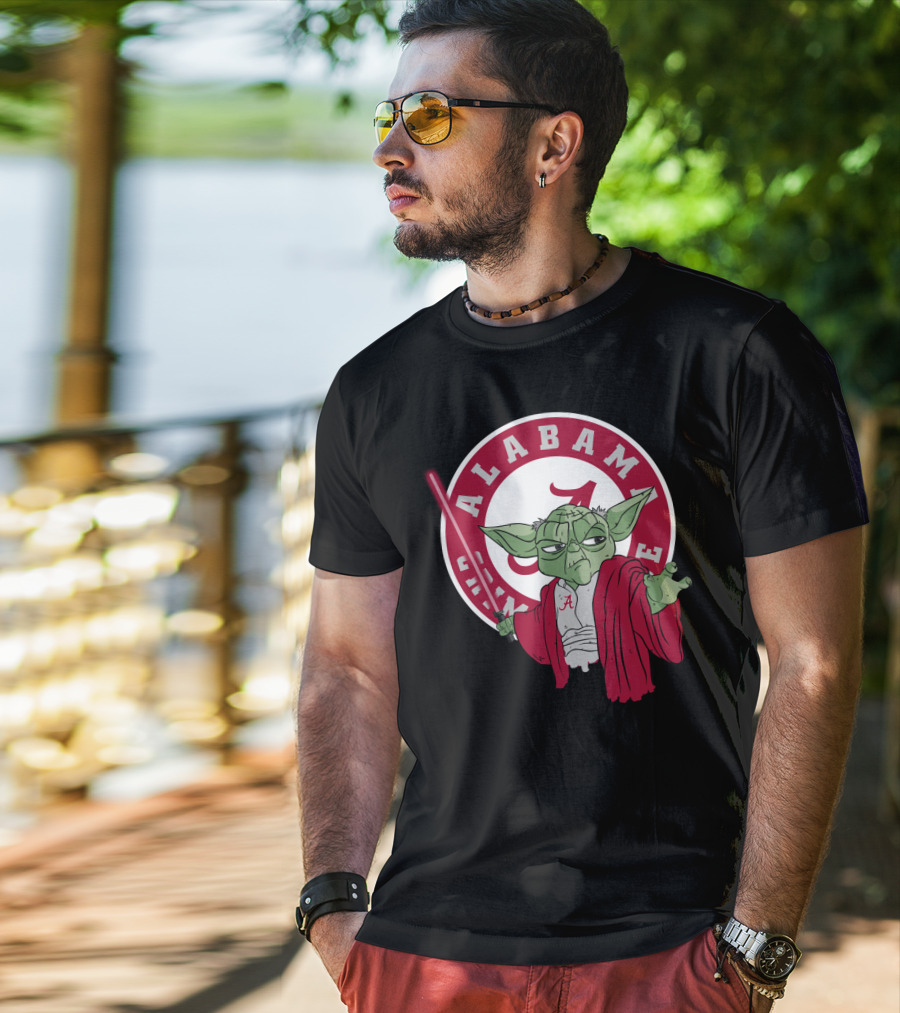 Alabama Crimson Tide Yoda With Lightsaber T-Shirt