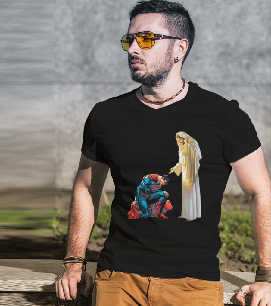 Superman Kneels Before God Jesus T-Shirt