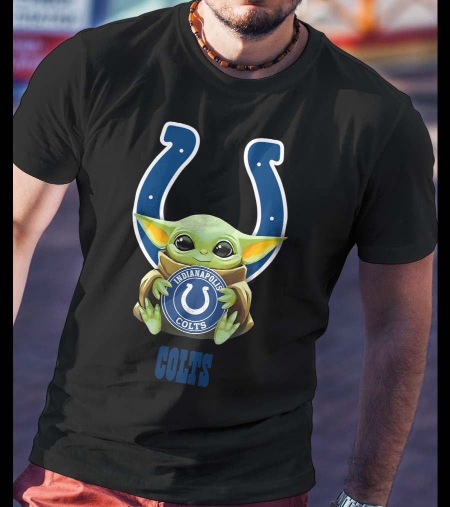 Baby Yoda Indianapolis Colts Hug Colts T-Shirt