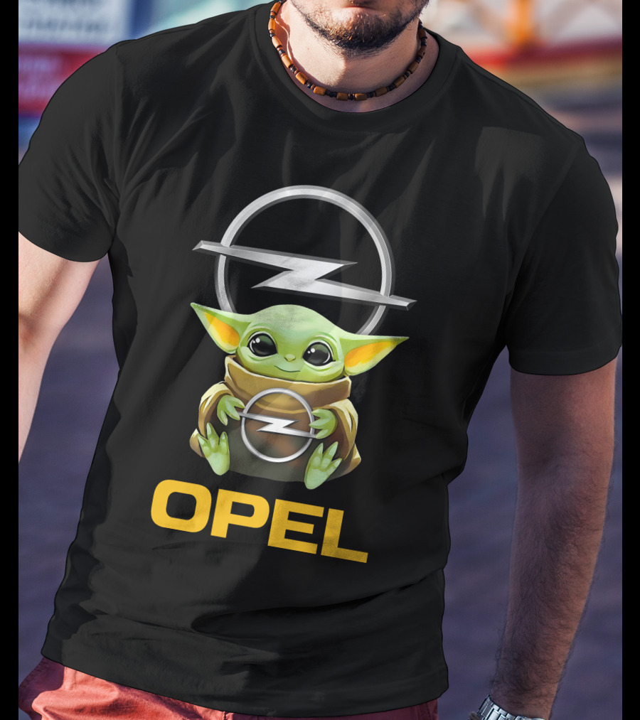 Baby Yoda Holding Opel T-Shirt