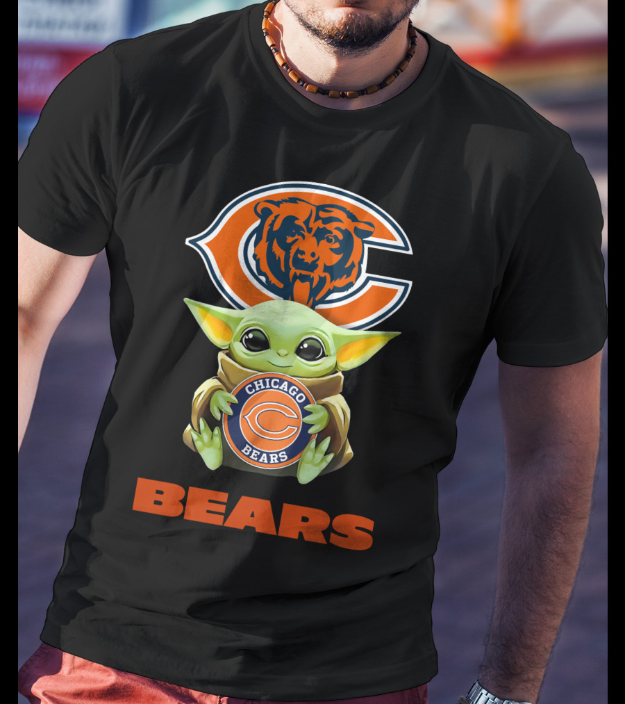 Star Wars Baby Yoda Holding Chicago Bears Emblem T-Shirt