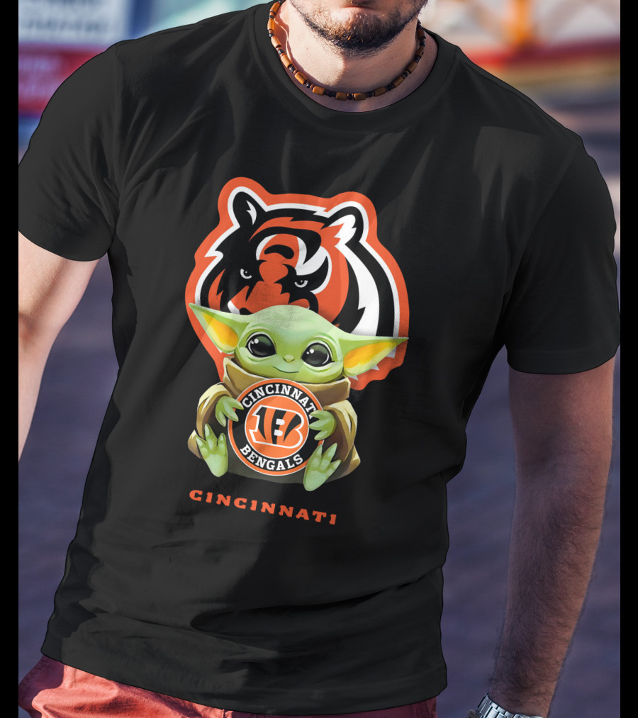 Cincinnati Bengals Baby Yoda Hugging Team Logo With Tiger Head Background T-Shirt