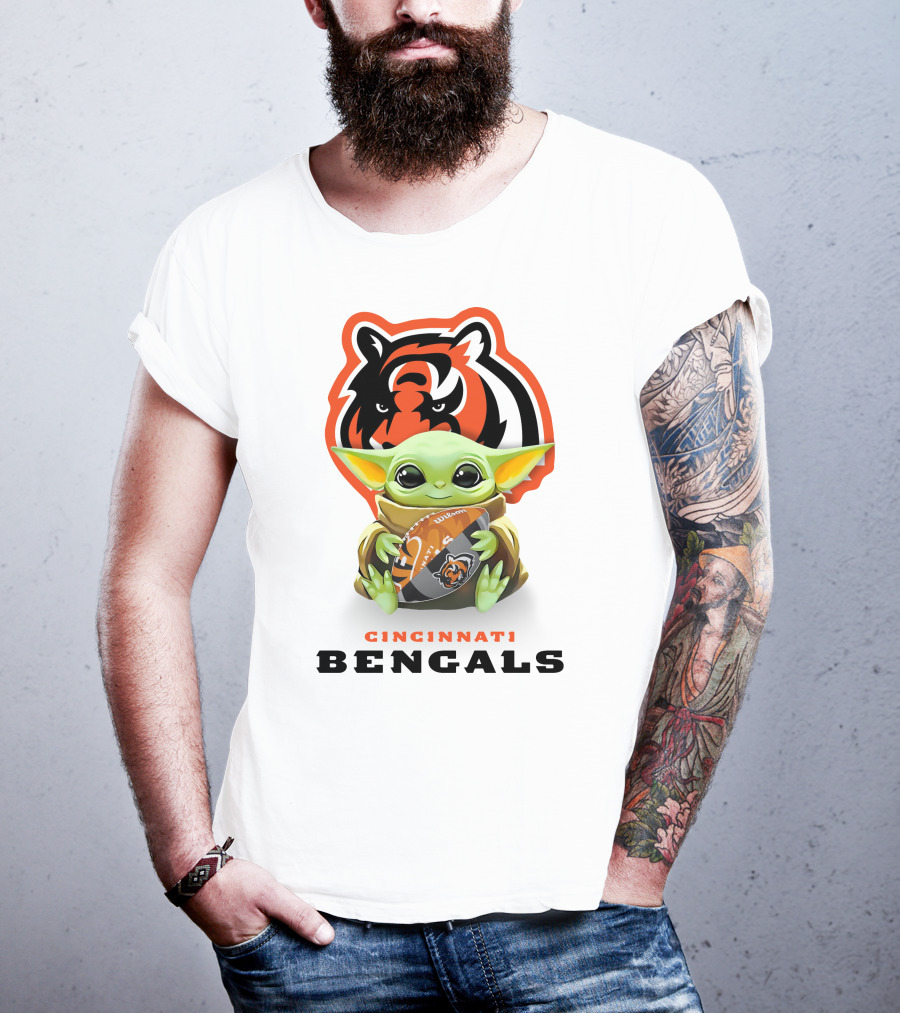 Baby Yoda Hug Cincinnati Bengals Football Fan Art NFL Collaboration T-Shirt