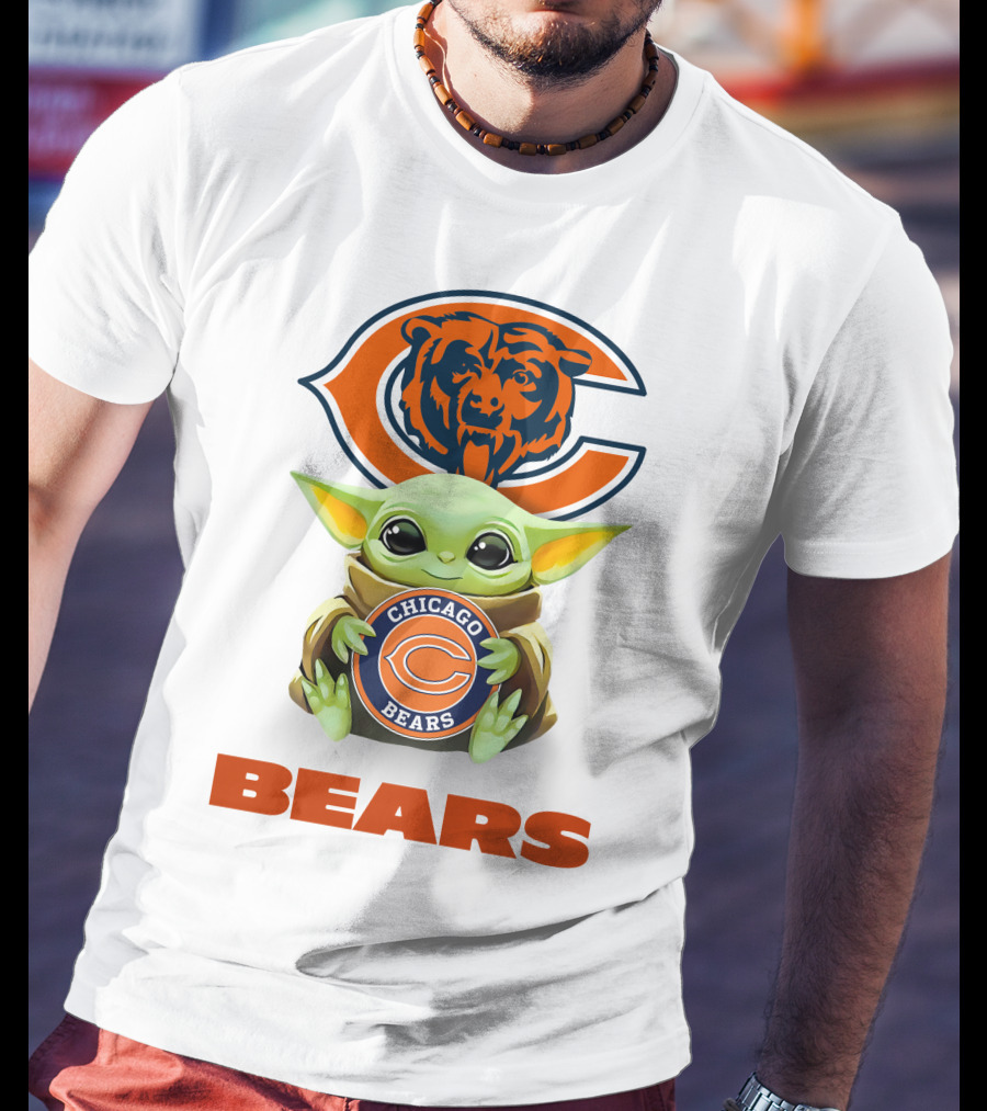 Star Wars Baby Yoda Hug Chicago Bears Bears T-Shirt