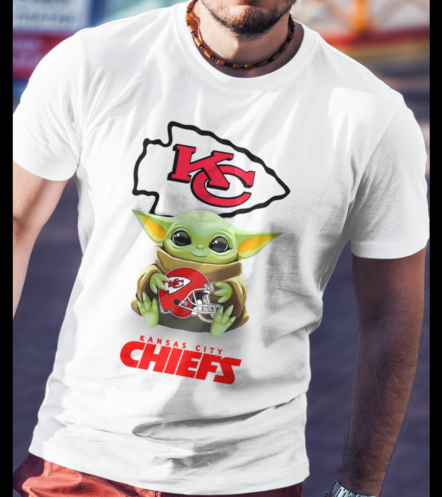 Star Wars Baby Yoda Kansas City Chiefs Helmet Hug T-Shirt