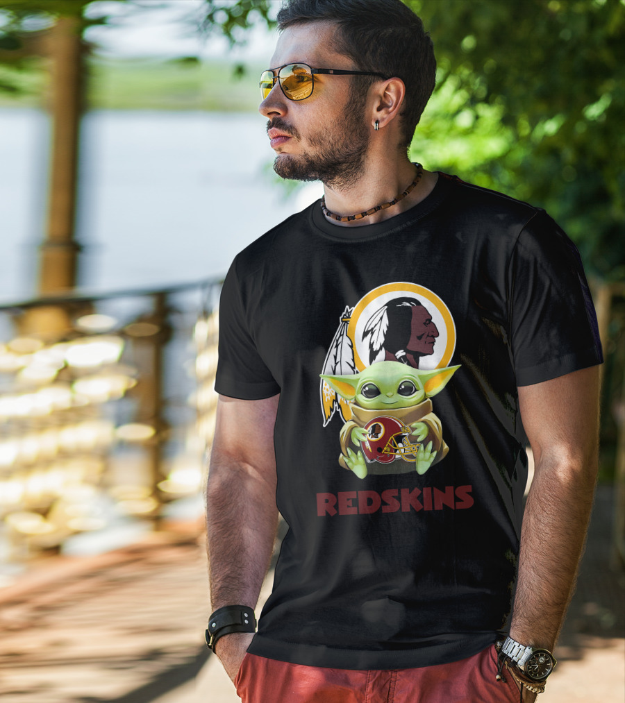 Grogu Hug Redskins Helmet Black T-Shirt