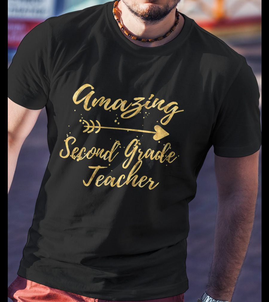 Amazing Second Grade Teacher With Decorative Arrow T-Shirt