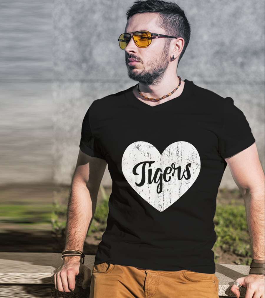 Tigers School Team Spirit Cute Heart Mascot Fan T-Shirt