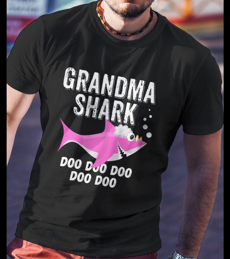 Grandma Shark Doo Doo Doo Family Pink Shark Bubbles T-Shirt