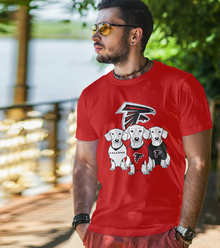 Atlanta Falcons With Dachshund  T-Shirt