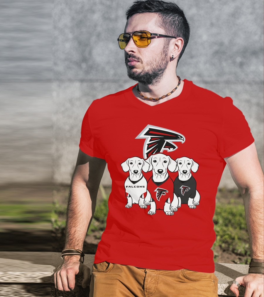 Atlanta Falcons With Dachshund  T-Shirt