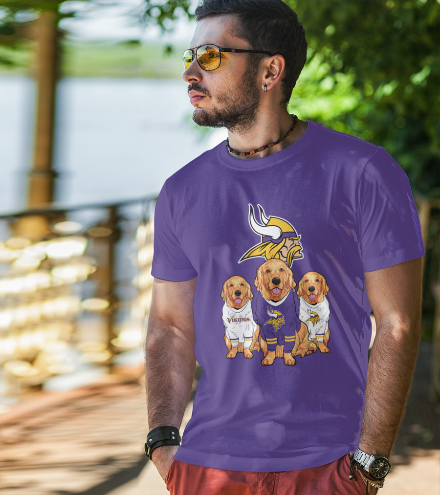 Minnesota Vikings Golden Retrievers T-Shirt
