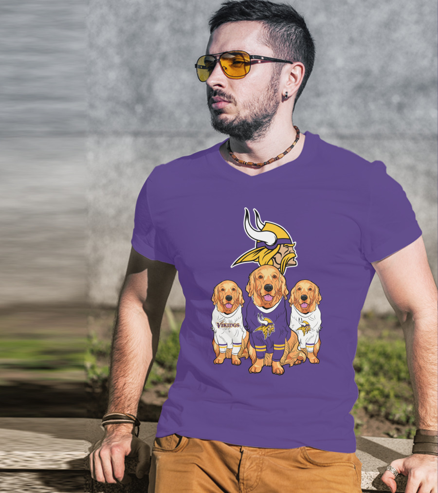 Minnesota Vikings Golden Retrievers T-Shirt