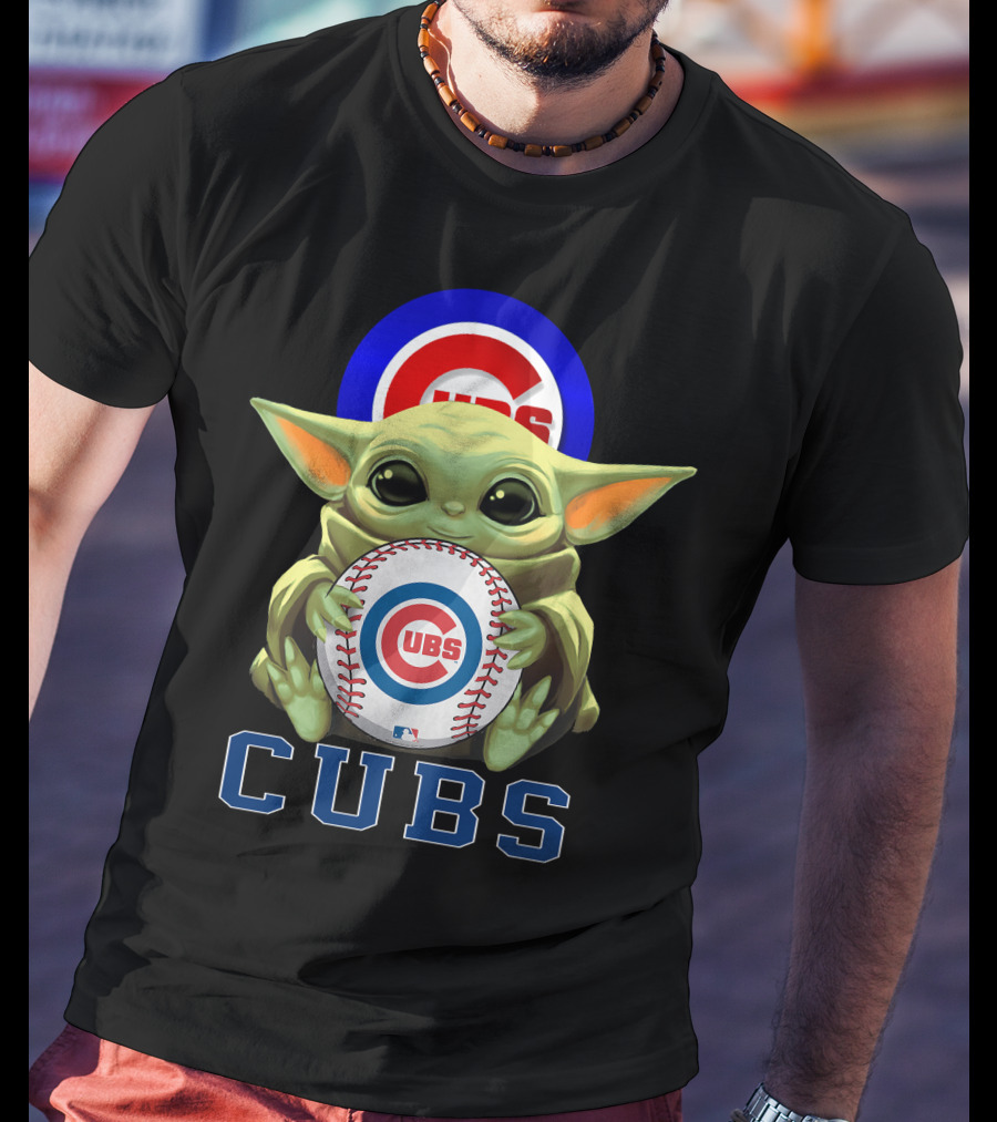 Cubs Baseball Star Wars Yoda Holding Mlb T-Shirt