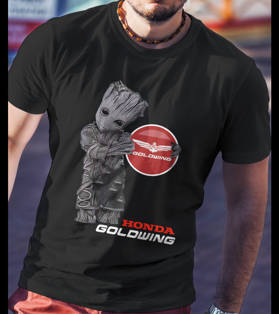 Honda Goldwing Groot Holding Red Winged T-Shirt