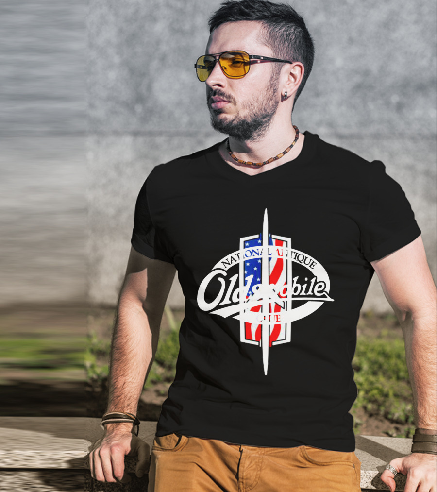 Oldsmobile National Antique Club American Flag T-Shirt