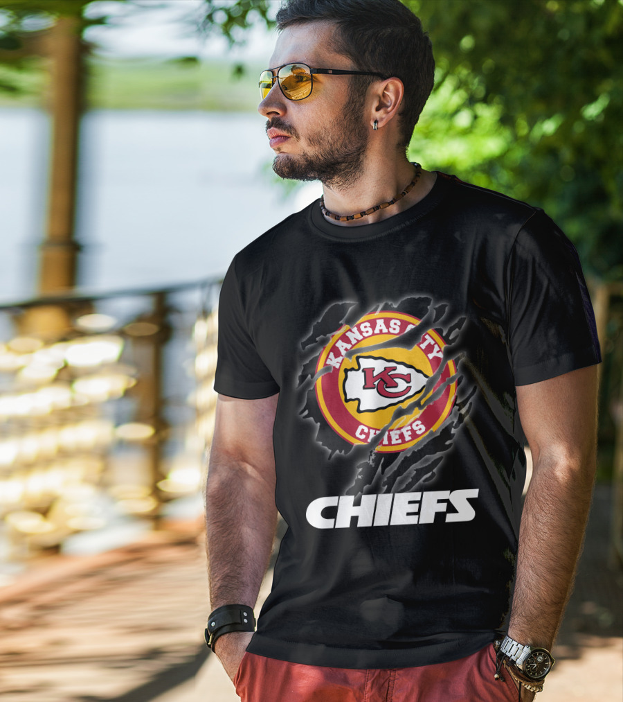 Kansas City Chiefs 08 Chiefs Logo Claw Marks T-Shirt