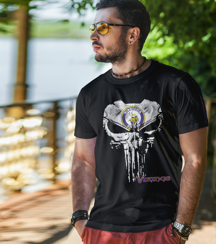 Minnesota Vikings Skull T-Shirt