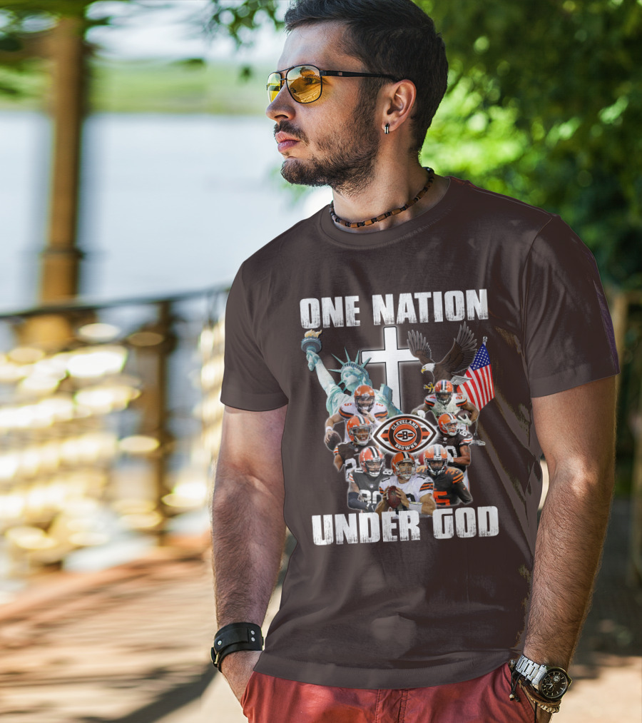 Cleveland Browns One Nation Under God Players Statue Of Liberty Eagle Flag Cross T-Shirt