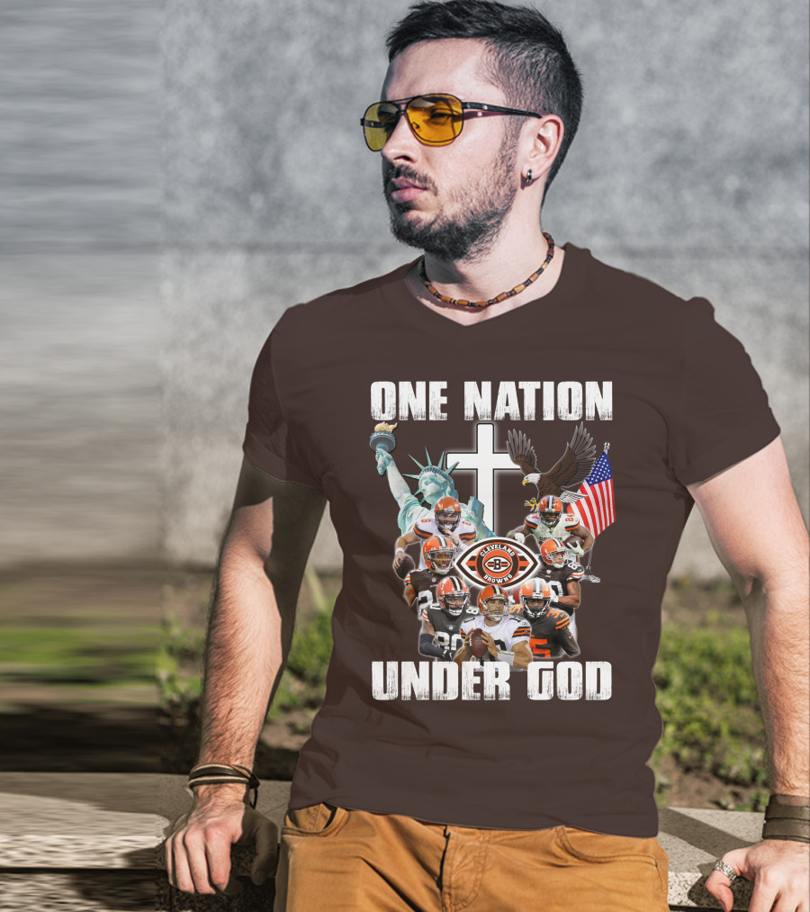 Cleveland Browns One Nation Under God Players Statue Of Liberty Eagle Flag Cross T-Shirt