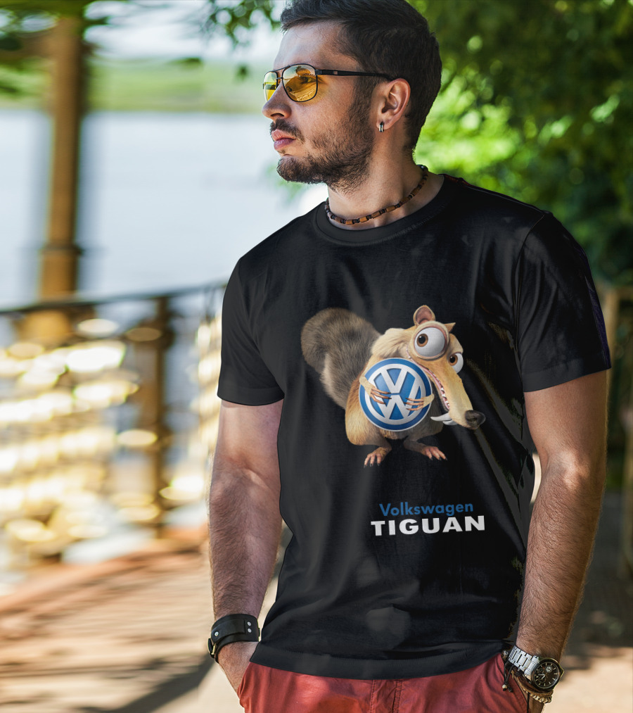 Volkswagen Tiguan Soc Scrat With Volkswagen T-Shirt