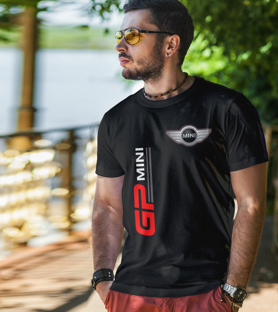 Mini Gp Wing Badge Red Vertical Line T-Shirt