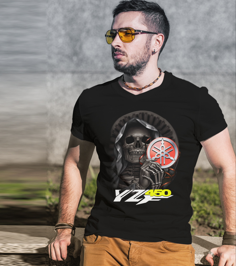 Yamaha Yzf 450 Skull Holding T-Shirt