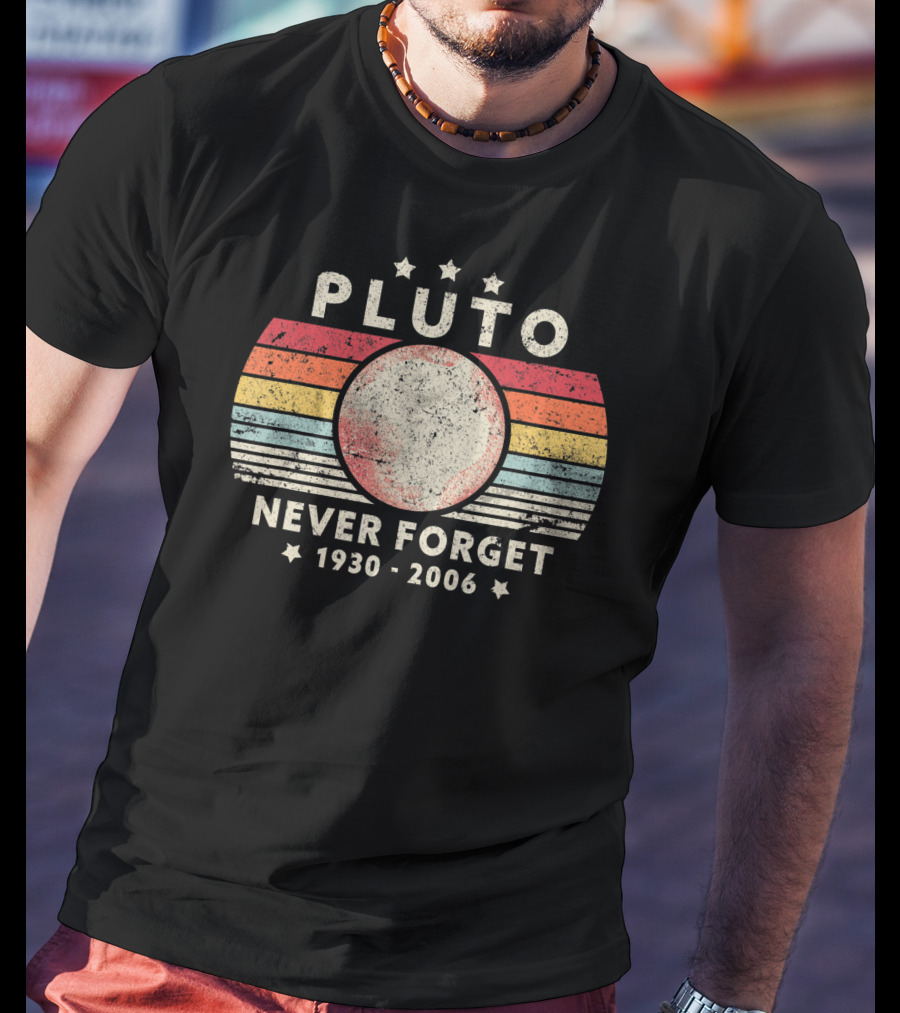 Retro Pluto Never Forget 1930-2006 Vintage Space Science T-Shirt