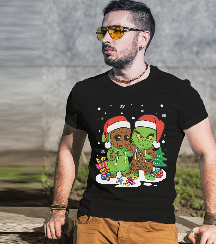 Christmas Friends Santa Hats Holiday Celebration Snowflakes Presents T-Shirt
