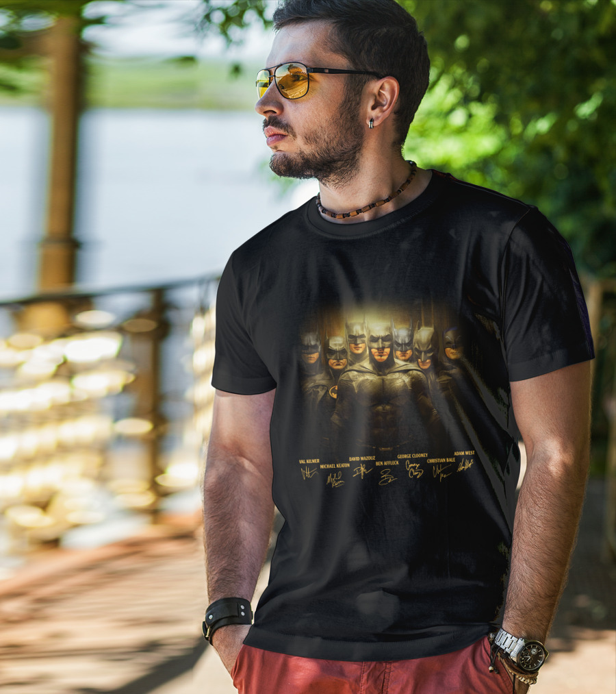 Batma Val Kilmer Michael Keaton David Mazouz Ben Affleck George Clooney Christian Bale Adam West T-Shirt