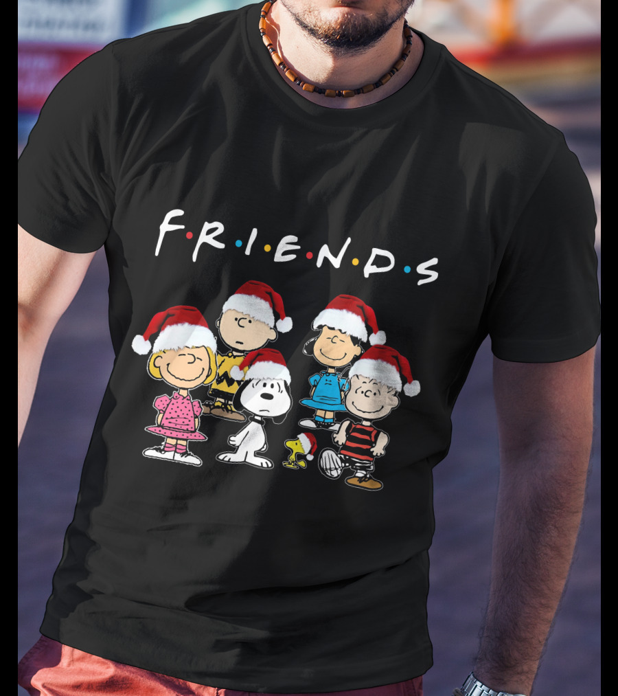 Snoopy Premium ZN385 Peanuts Characters Friends Holiday Edition T-Shirt