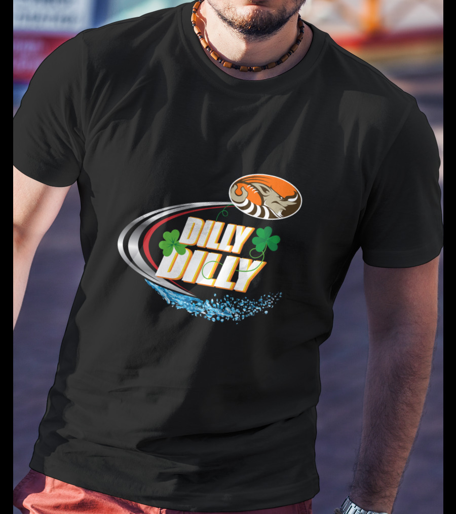 Dilly Dilly Cleveland Browns Football Theme With Shamrock And Splash T-Shirt