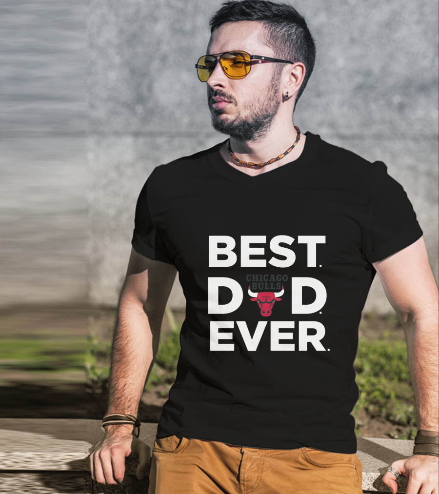 Best Chicago Bulls Dad Ever Gift Dad Bulls T-Shirt