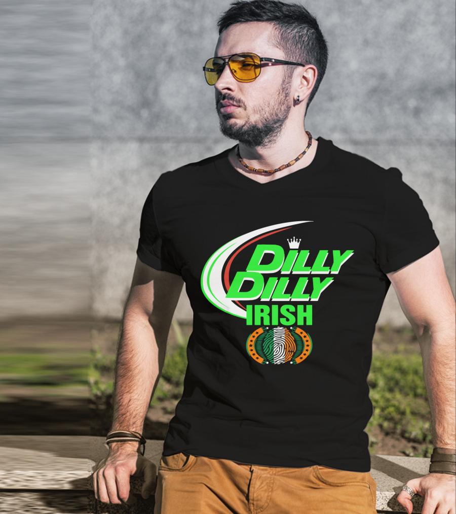 Dilly Dilly Irish St Patrick's Day With Irish Flag And Crown Motif T-Shirt