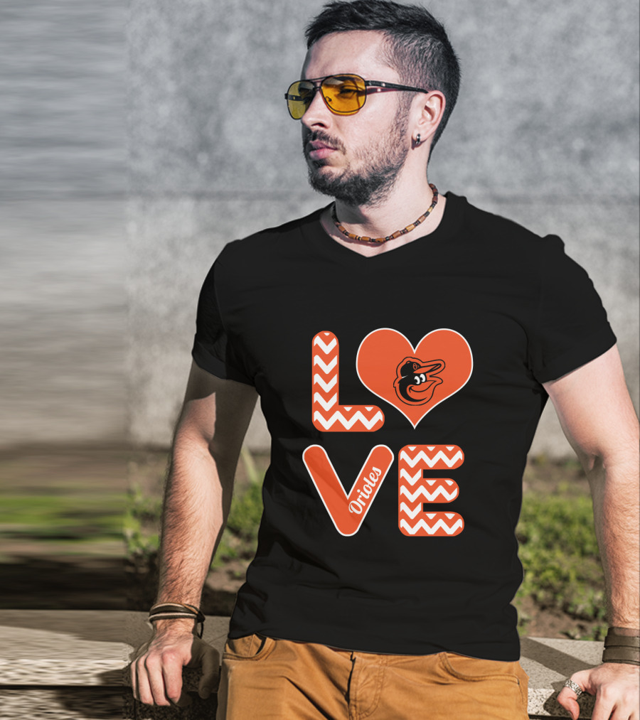 Love Orioles Heart Chevron Pattern Baseball Fans Baltimore T-Shirt