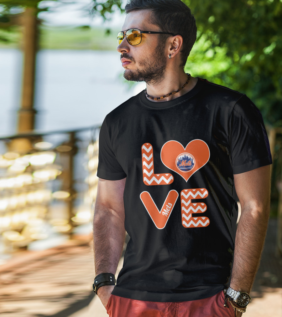 Love New York Mets Chevron Heart Logo Fans Baseball T-Shirt