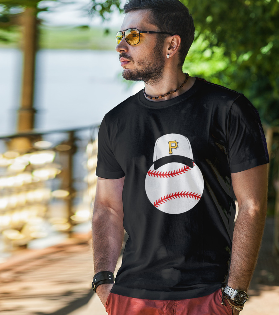 Pittsburgh Pirates Mickey Mouse Baseball Cap T-Shirt