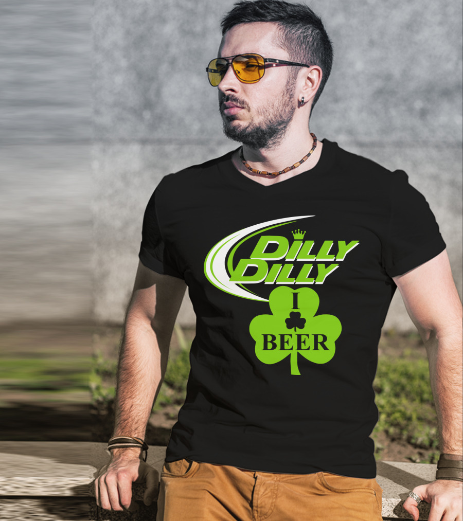 St Patricks Day Dilly Dilly I Love Beer Clover Green Shamrock T-Shirt