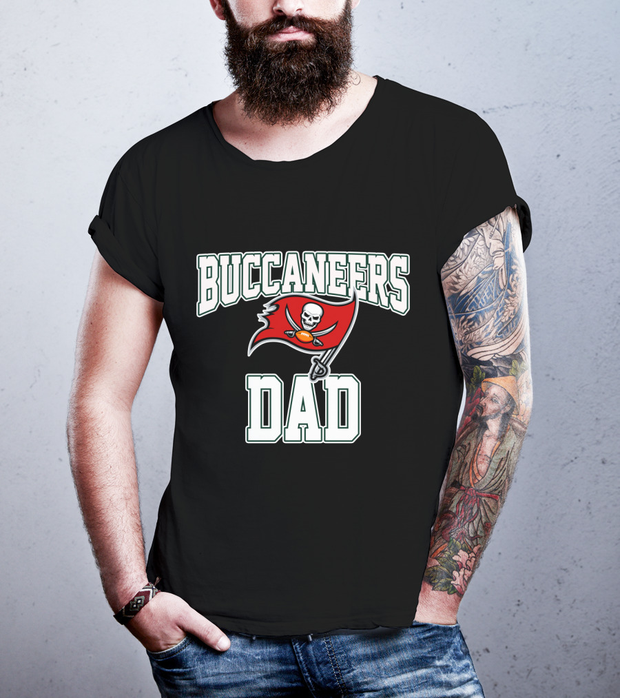 Buccaneers Dad Tampa Bay Football Fathers Day T-Shirt