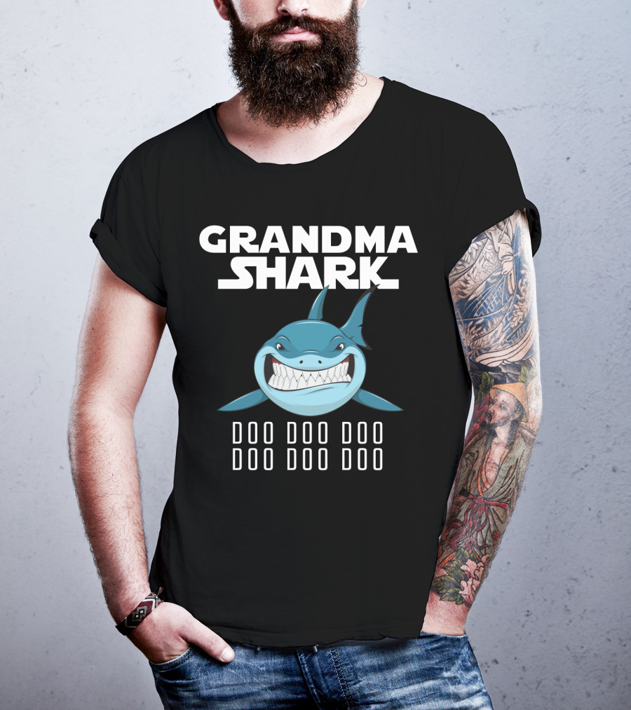 Grandma Shark Doo Doo Doo Baby Shark Parody Funny Grandma Gift T-Shirt